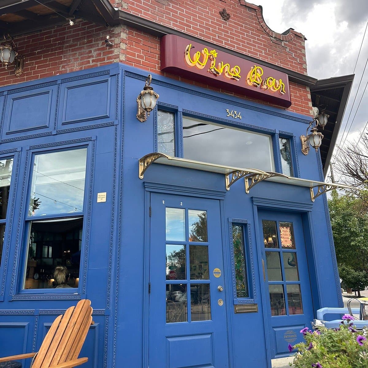 Sienna Wine Bar & Small Plates